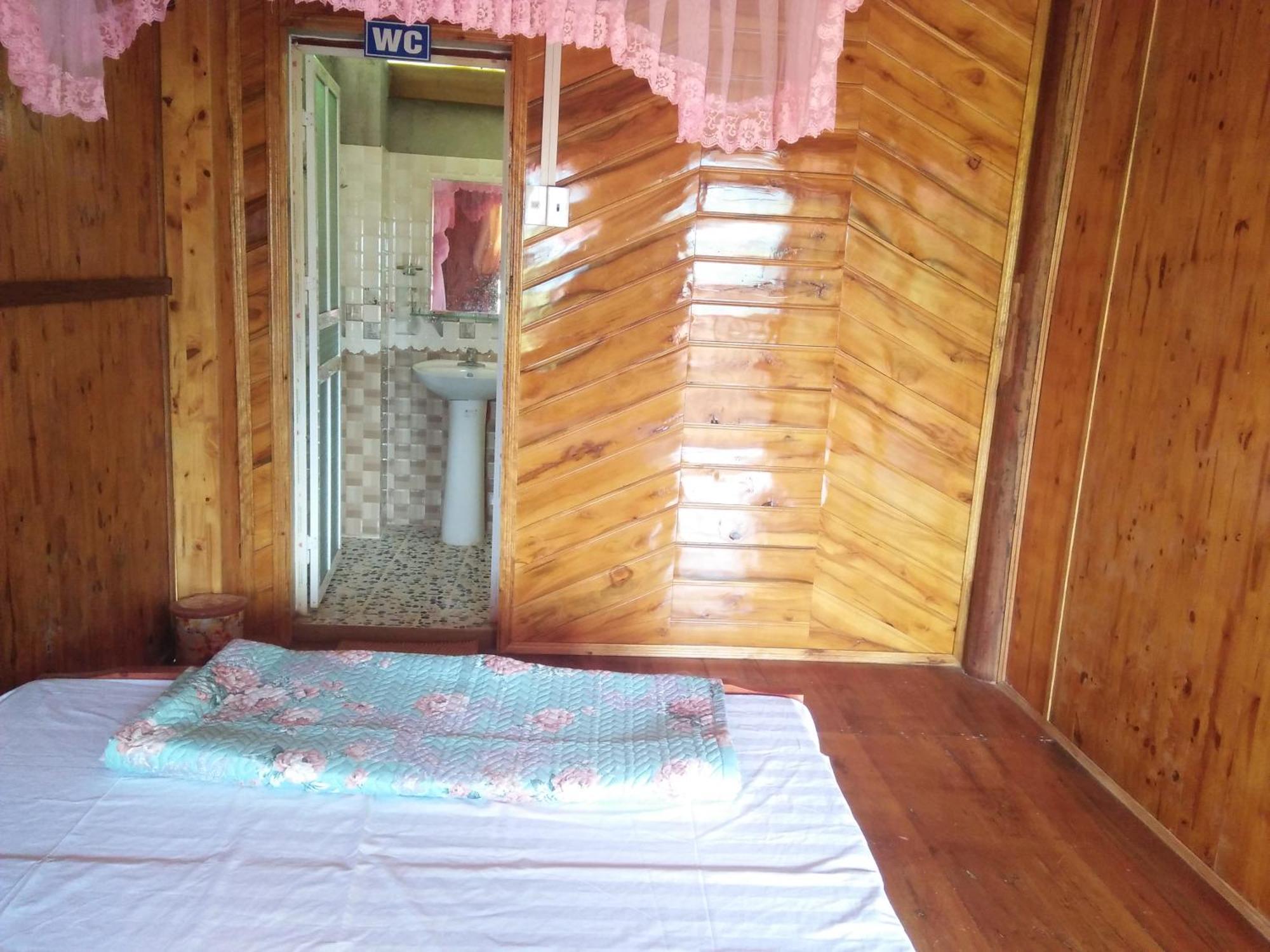 Tran Xuan Homestay Ba Be Village Pokoj fotografie